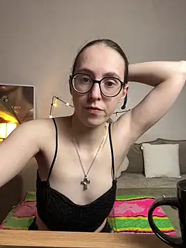 MartiniiSelenna online show from 05/17/26, 05:49