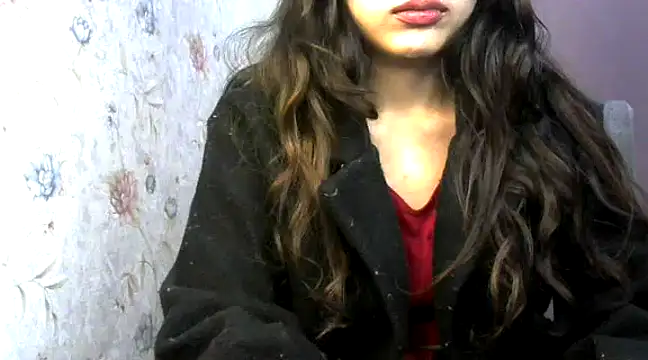 Snapshot of binisa_45 chatting on 12/18/24, 09:40 binisa 45 online show from 12/18/24, 09:40