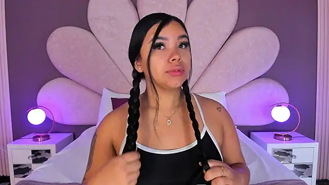 MarianaGarciaa   online show from 02/21/26, 11:33