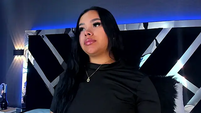MarianaGarciaa   online show from 05/01/26, 07:07