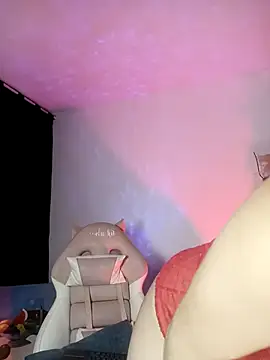 lovely kitt online show from 11/04/25, 02:21