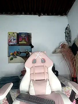 lovely kitt online show from 03/27/26, 10:09