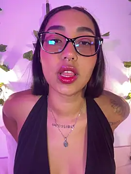 melanieecox online show from 05/28/26, 12:08