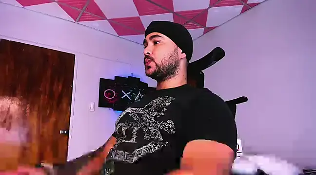 Sebas-hott online show from 12/20/24, 03:14