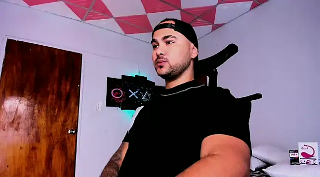 Sebas-hott online show from 01/22/25, 02:15