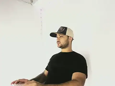 Sebas-hott online show from 10/05/25, 10:07