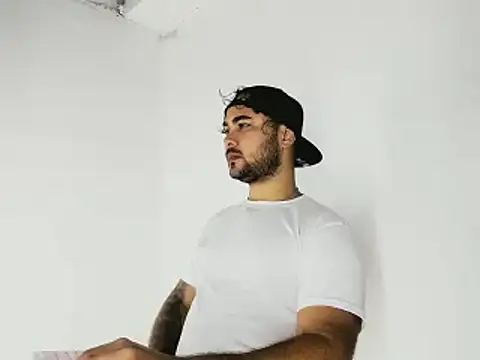 Sebas-hott online show from 10/22/25, 10:42