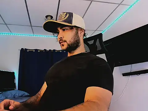 Sebas-hott online show from 12/16/25, 10:04