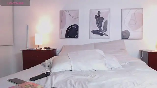 Lucy joi online show from 02/25/25, 05:52