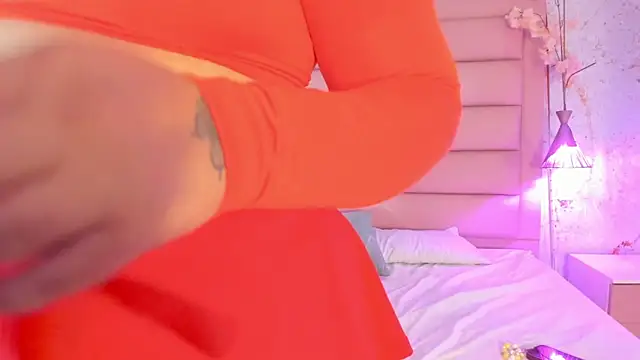 sabrinamilani online show from 12/16/25, 03:11