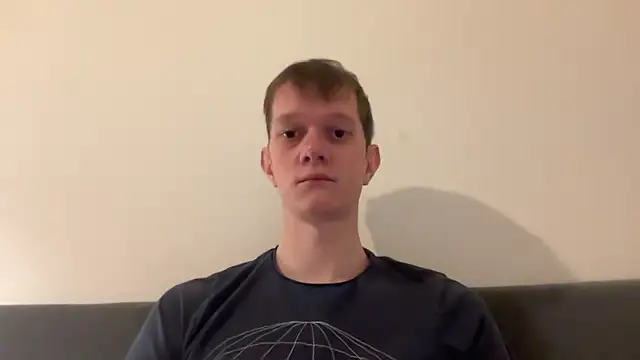 Snapshot of Cube933 chatting on 10/04/25, 10:19 Cube933 online show from 10/04/25, 10:19