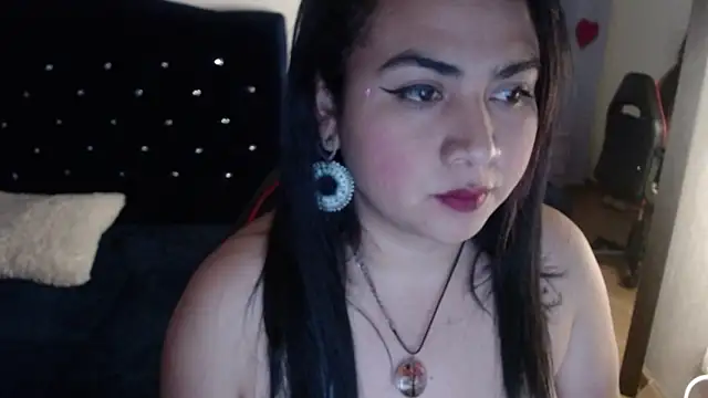 lucianaa 25 online show from 12/09/24, 01:02