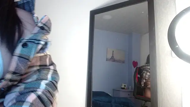 lucianaa 25 online show from 12/09/24, 04:05