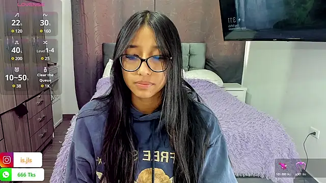 Snapshot of isa_bellaa0 chatting on 02/13/25, 08:13 isa bellaa0 online show from 02/13/25, 08:13