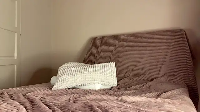 itsmaxxbaby  online show from 01/17/26, 05:34