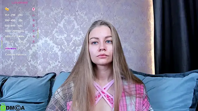 Polumna cute online show from 10/16/25, 08:48