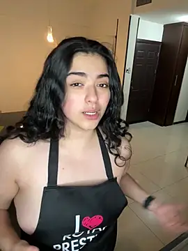 Snapshot of Ales_Kitten chatting on 12/16/25, 02:16 Ales Kitten online show from 12/16/25, 02:16