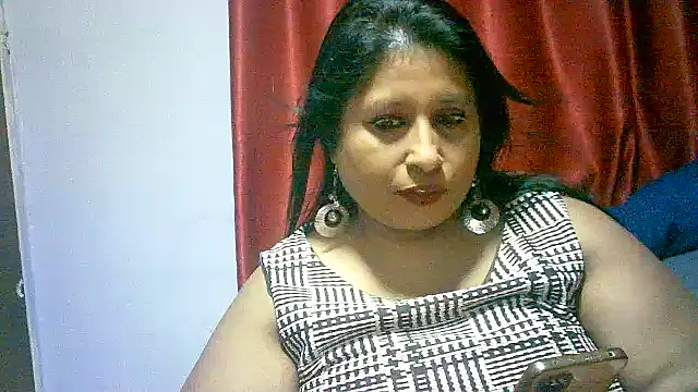 Snapshot of raniofsex02 chatting on 02/22/25, 01:46 raniofsex02 online show from 02/22/25, 01:46
