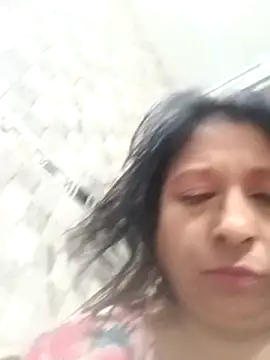 Snapshot of raniofsex02 chatting on 02/24/25, 06:58 raniofsex02 online show from 02/24/25, 06:58