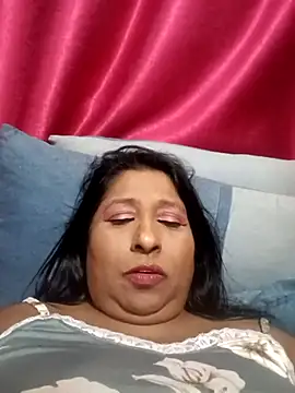 Snapshot of raniofsex02 chatting on 03/05/25, 01:42 raniofsex02 online show from 03/05/25, 01:42