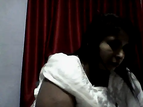 Snapshot of raniofsex02 chatting on 03/10/25, 02:48 raniofsex02 online show from 03/10/25, 02:48