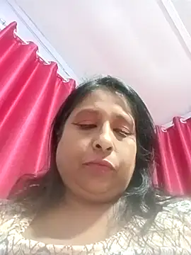 Snapshot of raniofsex02 chatting on 03/11/25, 05:24 raniofsex02 online show from 03/11/25, 05:24