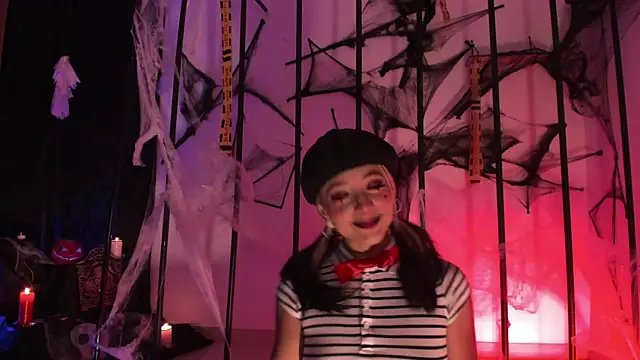 Snapshot of penny_sweett_ chatting on 10/11/25, 12:21 penny sweett online show from 10/11/25, 12:21