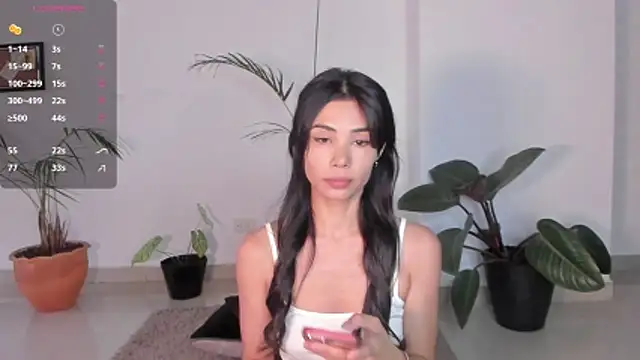 AnaHenao online show from 12/19/25, 10:06