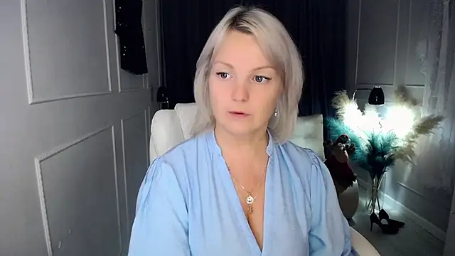 Juarnea online show from 12/04/25, 05:32