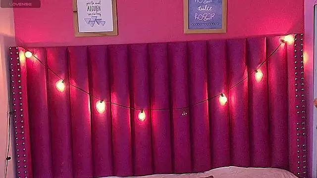 littleebonny online show from 02/04/25, 01:06