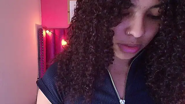 littleebonny online show from 02/07/25, 07:38