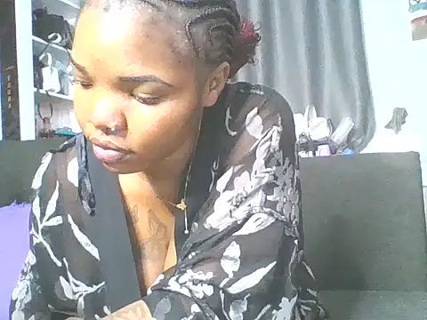 Snapshot of sweet_bigclit chatting on 11/15/25, 05:05 sweet bigclit online show from 11/15/25, 05:05