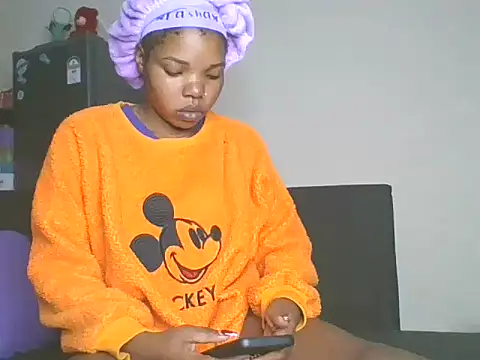 Snapshot of sweet_bigclit chatting on 03/06/26, 05:15 sweet bigclit online show from 03/06/26, 05:15