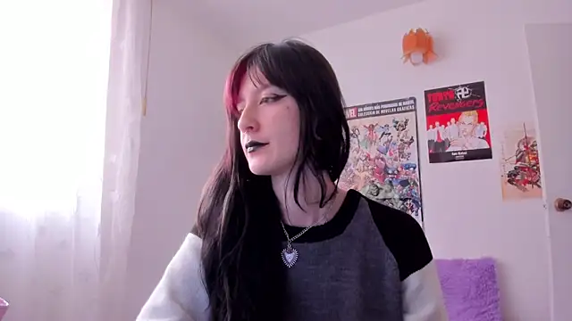 Snapshot of sunshine_girl9 chatting on 12/10/24, 08:27 sunshine girl9 online show from 12/10/24, 08:27