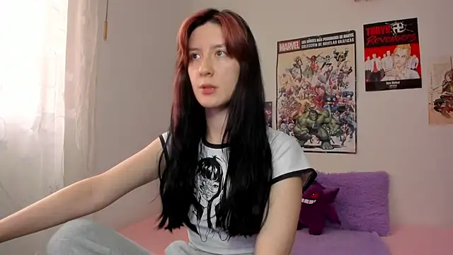 Snapshot of sunshine_girl9 chatting on 03/06/25, 07:21 sunshine girl9 online show from 03/06/25, 07:21