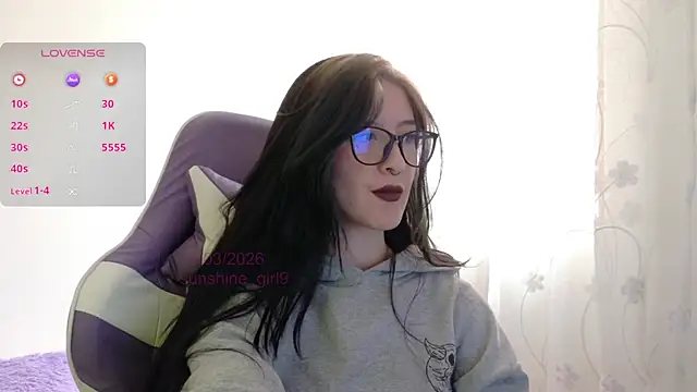 Snapshot of sunshine_girl9 chatting on 03/03/26, 08:26 sunshine girl9 online show from 03/03/26, 08:26