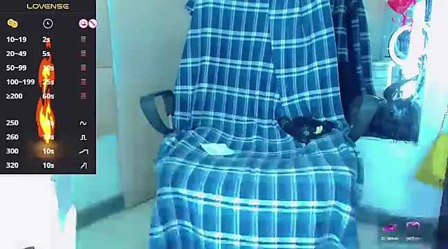 Snapshot of KayleighDreams_ chatting on 02/16/25, 09:37 KayleighDreams online show from 02/16/25, 09:37