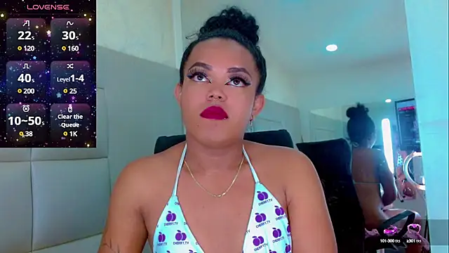 Snapshot of KayleighDreams_ chatting on 03/08/25, 12:52 KayleighDreams online show from 03/08/25, 12:52