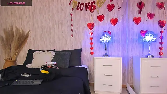 emily parkerr online show from 02/25/25, 12:45