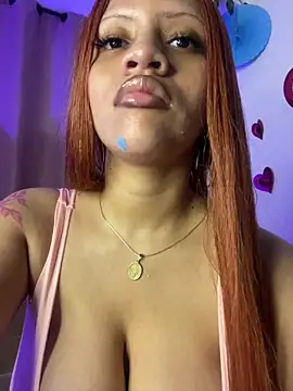 Snapshot of Charlotee_ chatting on 03/19/25, 04:47 Charlotee online show from 03/19/25, 04:47