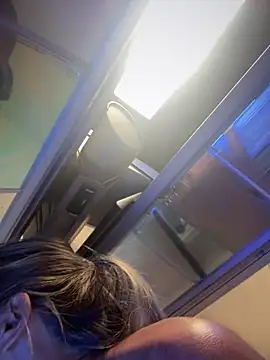 vixendoll87 online show from 02/04/25, 07:33