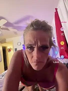 vixendoll87 online show from 04/28/26, 01:48