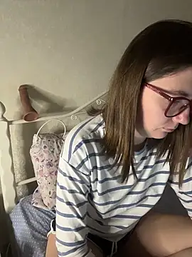 BeatriceTender online show from 02/10/26, 07:40