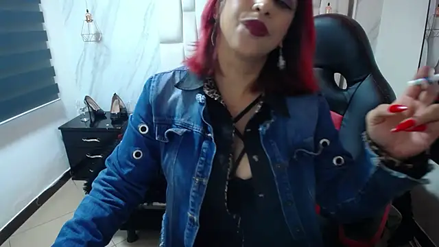 Anabella Thompson online show from 03/21/25, 11:44