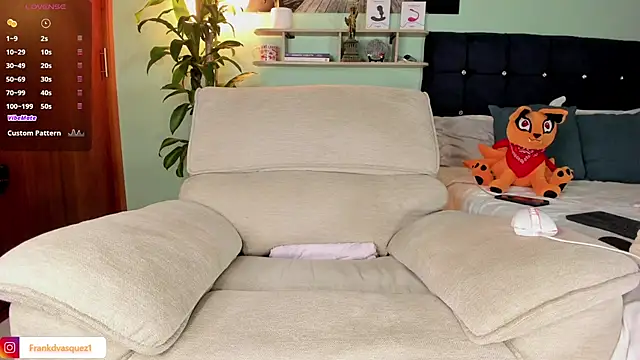 Neganhot  online show from 03/25/26, 12:38