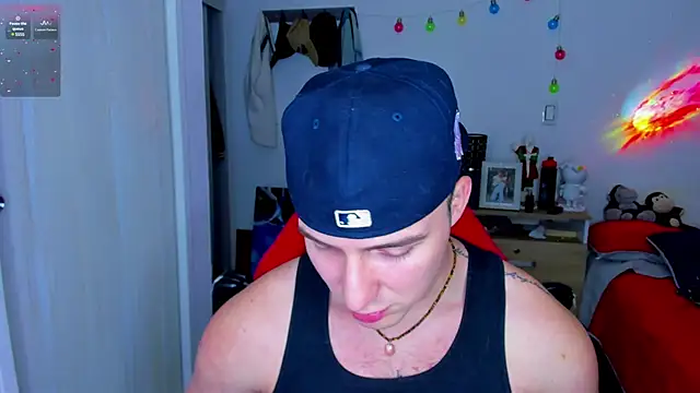 Snapshot of liam_oficial02 chatting on 12/21/24, 03:25 liam oficial02 online show from 12/21/24, 03:25