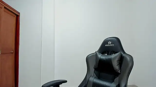 avellanatammy online show from 11/23/25, 02:33