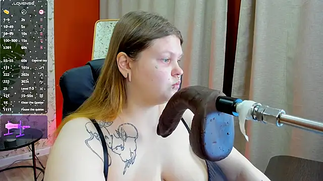 Snapshot of AuroraDemoni chatting on 12/02/25, 06:52 AuroraDemoni online show from 12/02/25, 06:52