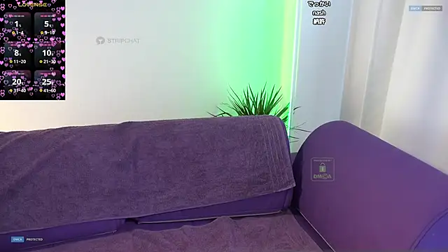 Snapshot of OMOCHI_Queen chatting on 02/24/25, 01:35 OMOCHI Queen online show from 02/24/25, 01:35