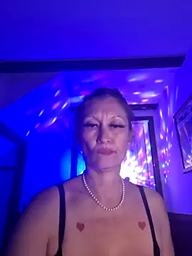 Snapshot of TheDime chatting on 03/02/25, 06:48 TheDime online show from 03/02/25, 06:48